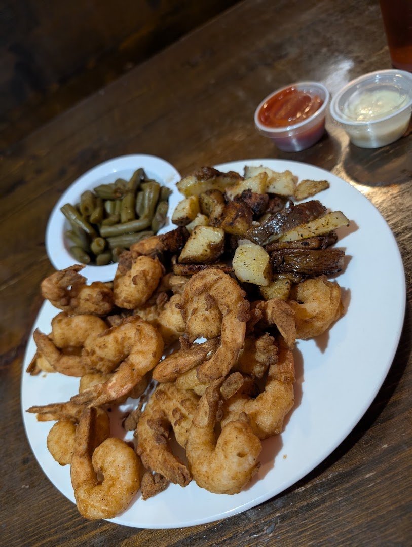 Comfort food served in a laid-back dining room.